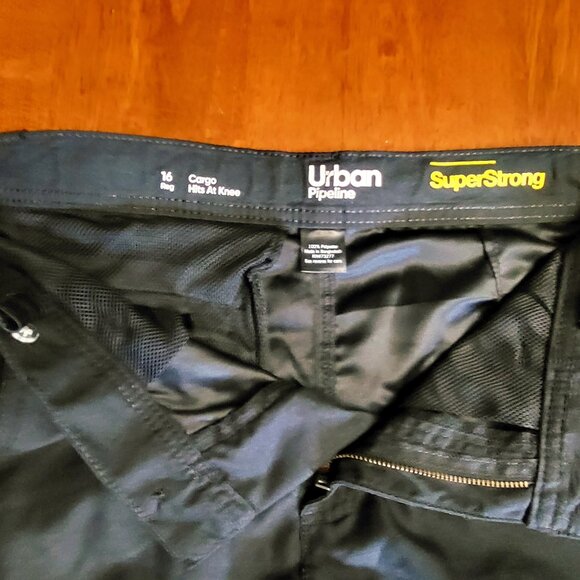 Urban Pipeline ~ Sz 16 Cargo Shorts ~ Excellent Condition - Picture 3 of 8
